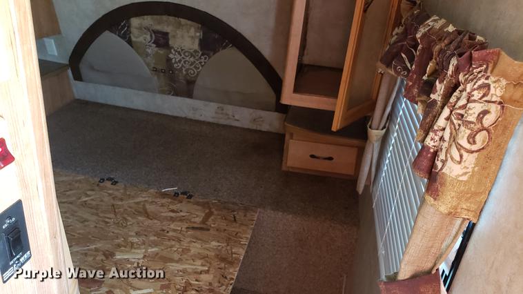 image for item DD4764 2009 Keystone Sprinter camper