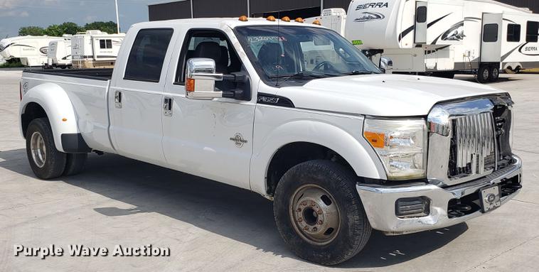 image for item DD4771 2011 Ford F350 Super Duty Crew Cab pickup truck
