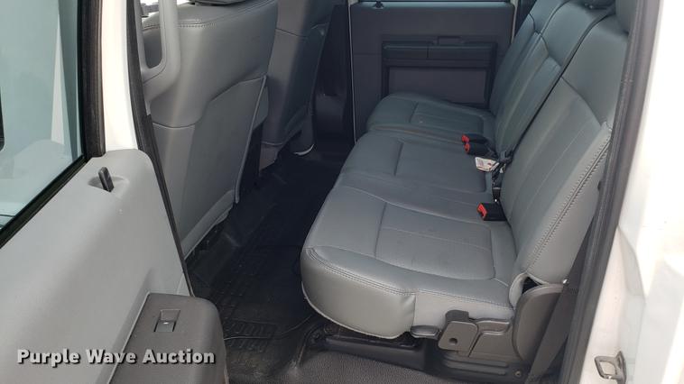 image for item DD4771 2011 Ford F350 Super Duty Crew Cab pickup truck