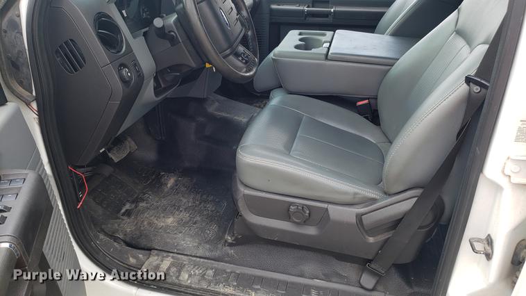 image for item DD4771 2011 Ford F350 Super Duty Crew Cab pickup truck