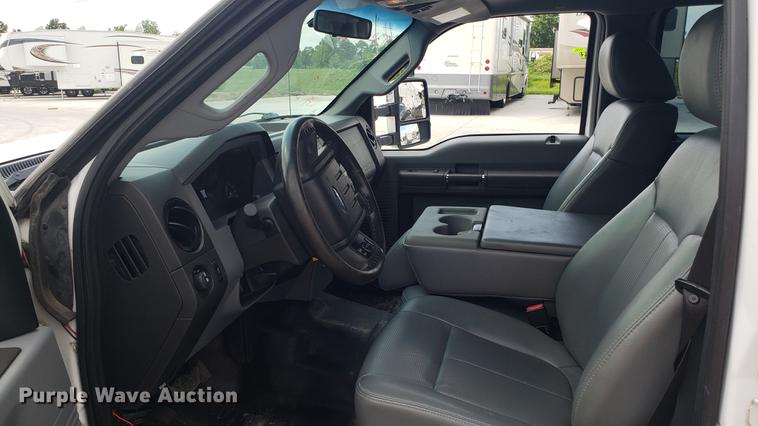 image for item DD4771 2011 Ford F350 Super Duty Crew Cab pickup truck