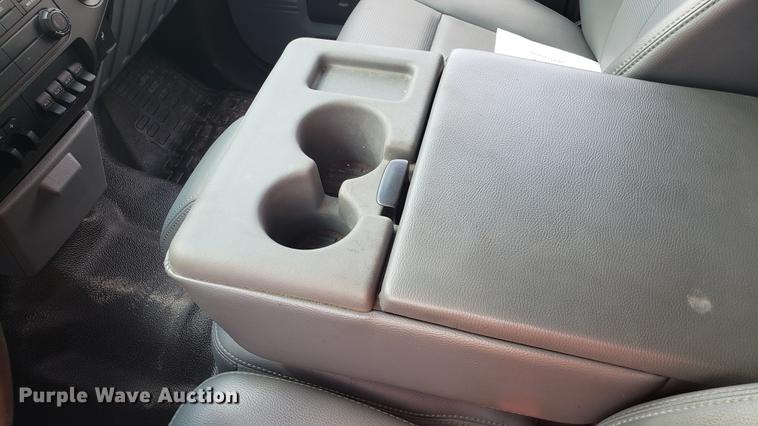 image for item DD4771 2011 Ford F350 Super Duty Crew Cab pickup truck