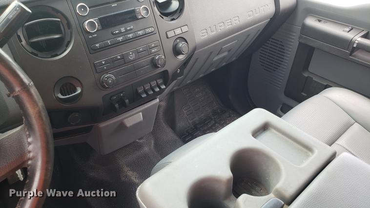 image for item DD4771 2011 Ford F350 Super Duty Crew Cab pickup truck