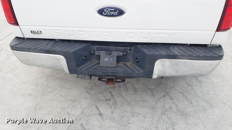 image for item DD4771 2011 Ford F350 Super Duty Crew Cab pickup truck