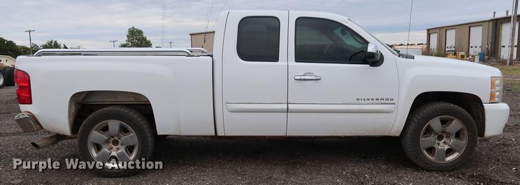 image for item DD5336 2011 Chevrolet Silverado 1500 LT Ext. Cab pickup truck