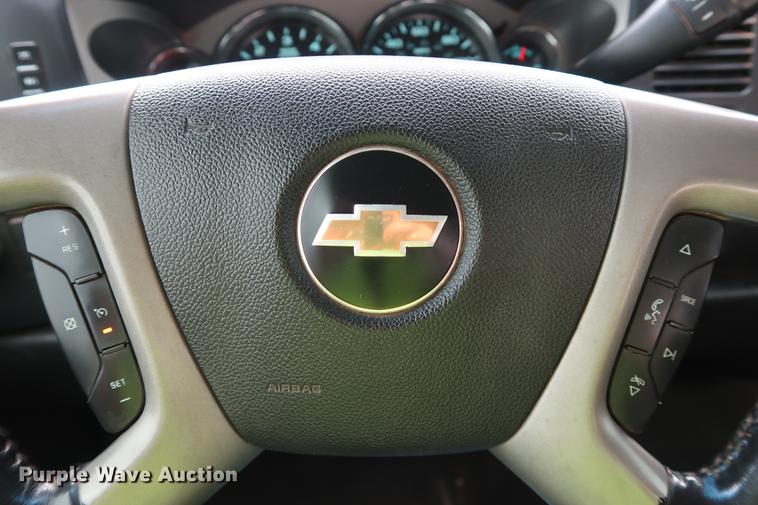 image for item DD5336 2011 Chevrolet Silverado 1500 LT Ext. Cab pickup truck