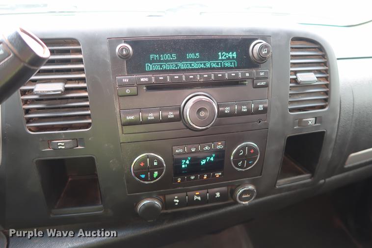 image for item DD5336 2011 Chevrolet Silverado 1500 LT Ext. Cab pickup truck