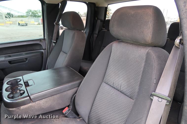 image for item DD5336 2011 Chevrolet Silverado 1500 LT Ext. Cab pickup truck