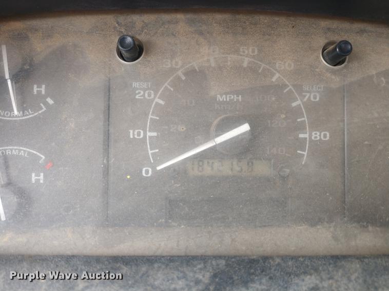 image for item DD7013 1996 Ford F350 bucket truck