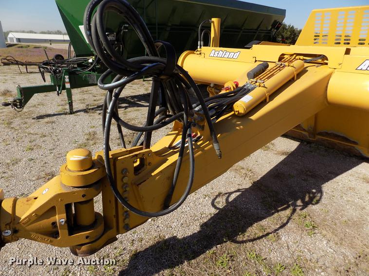 image for item DE1174 2013 Ashland I-180 TS2 scraper