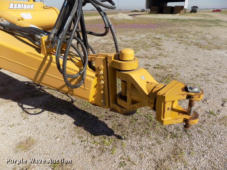 image for item DE1174 2013 Ashland I-180 TS2 scraper