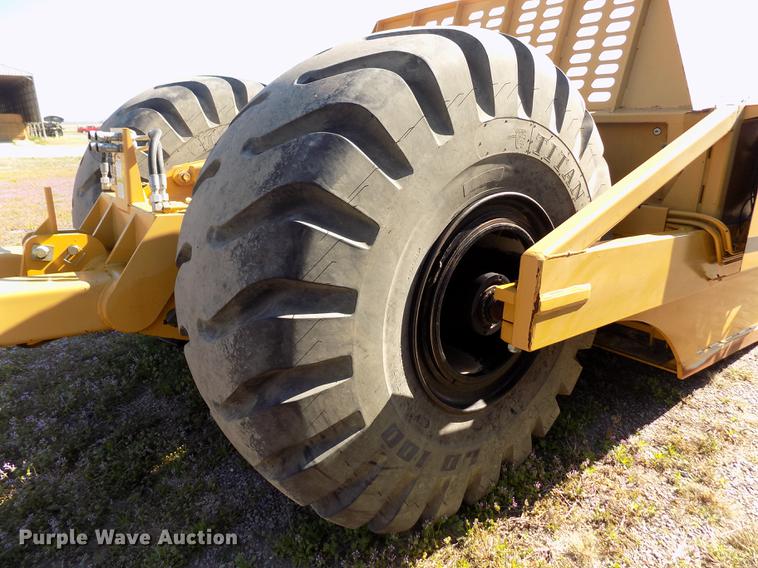 image for item DE1174 2013 Ashland I-180 TS2 scraper