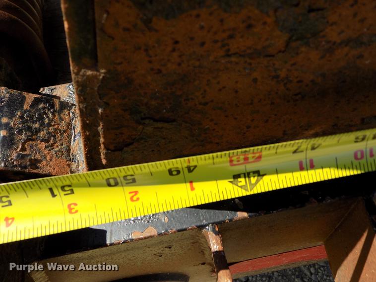 image for item DE1174 2013 Ashland I-180 TS2 scraper