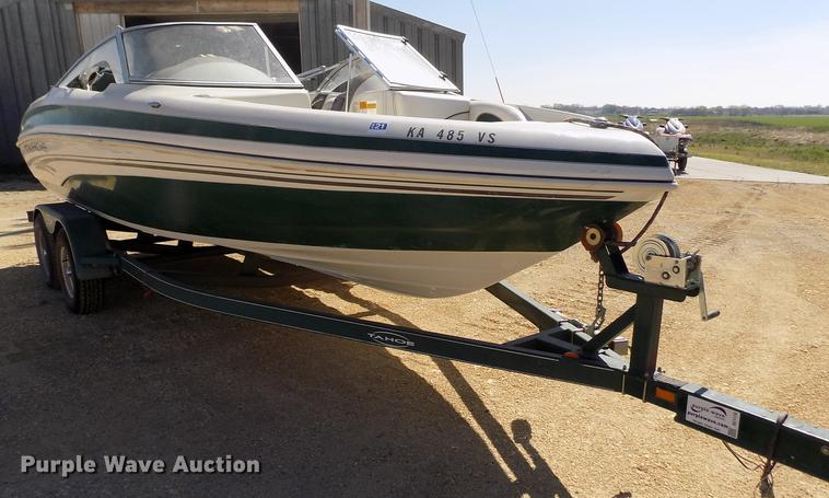 image for item DE1176 2004 Tahoe Q7 boat with trailer