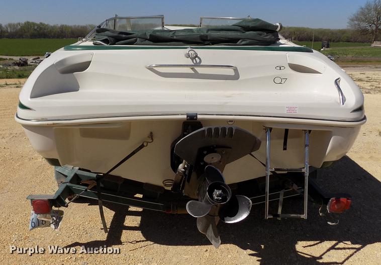 image for item DE1176 2004 Tahoe Q7 boat with trailer