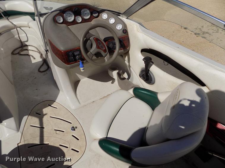 image for item DE1176 2004 Tahoe Q7 boat with trailer