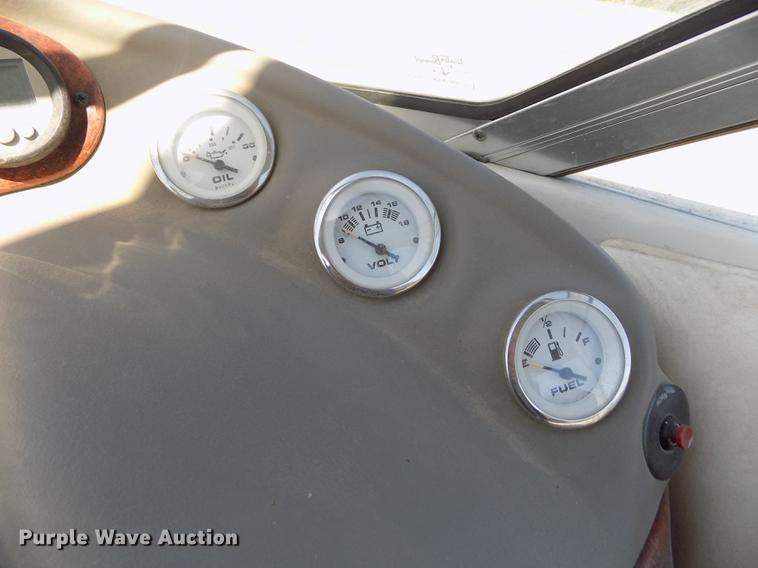 image for item DE1176 2004 Tahoe Q7 boat with trailer