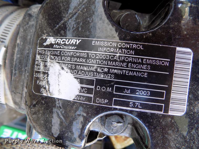 image for item DE1176 2004 Tahoe Q7 boat with trailer