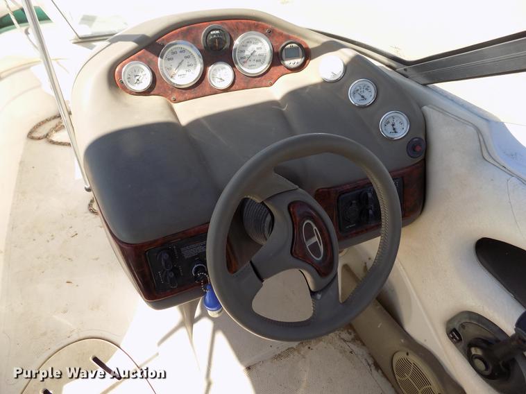 image for item DE1176 2004 Tahoe Q7 boat with trailer