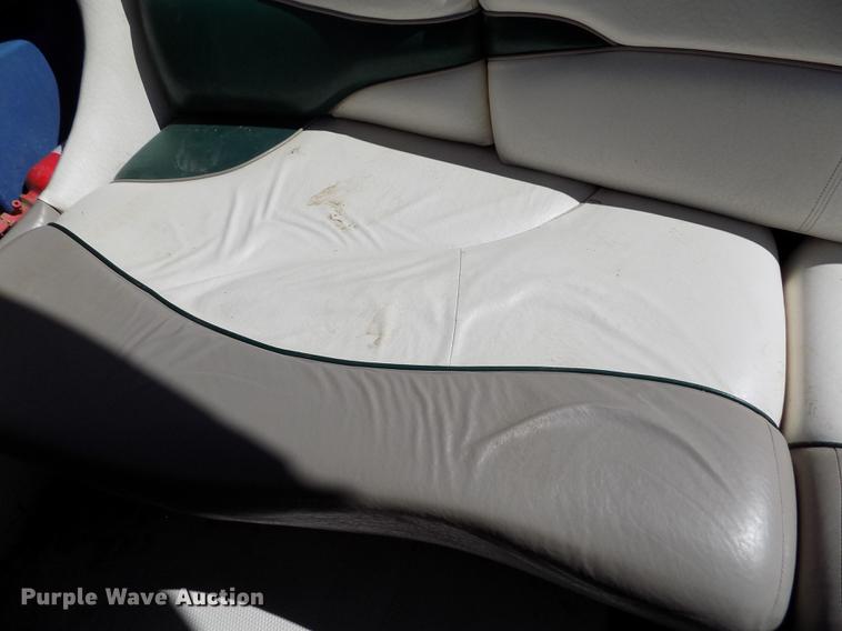 image for item DE1176 2004 Tahoe Q7 boat with trailer