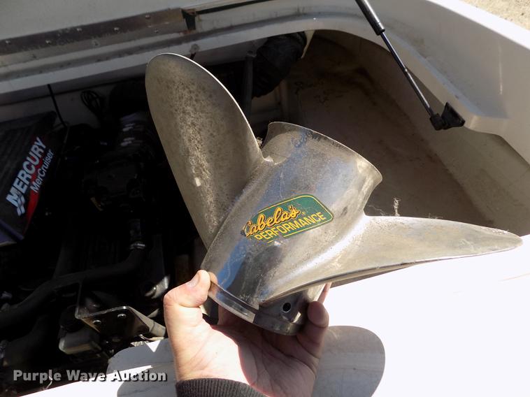 image for item DE1176 2004 Tahoe Q7 boat with trailer