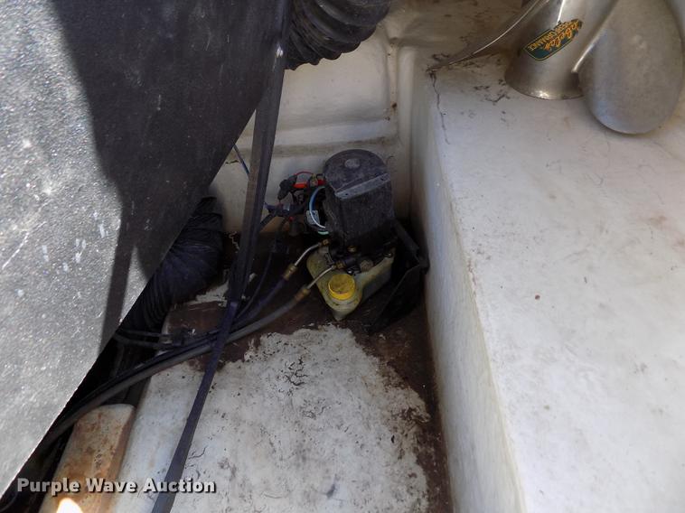 image for item DE1176 2004 Tahoe Q7 boat with trailer