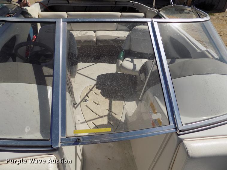 image for item DE1176 2004 Tahoe Q7 boat with trailer