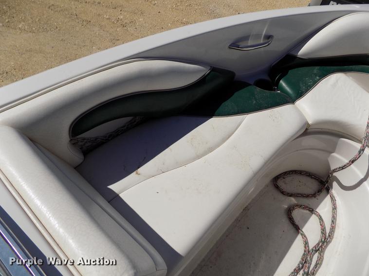 image for item DE1176 2004 Tahoe Q7 boat with trailer