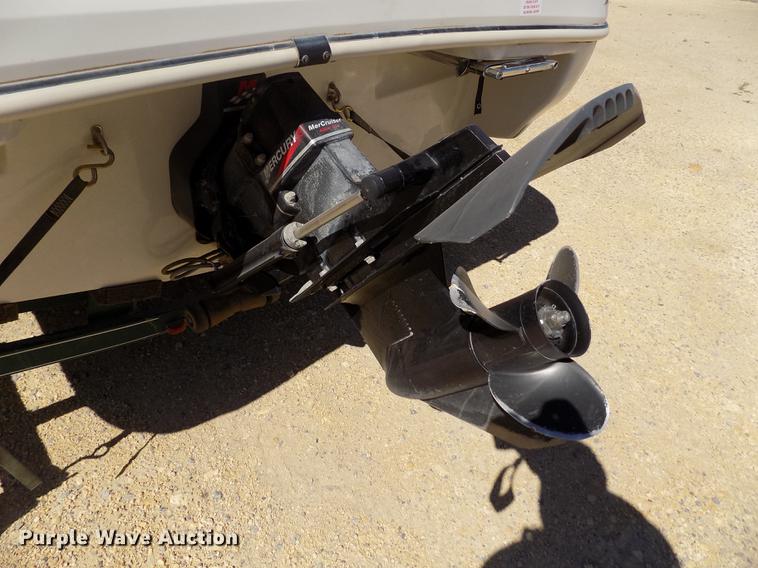 image for item DE1176 2004 Tahoe Q7 boat with trailer