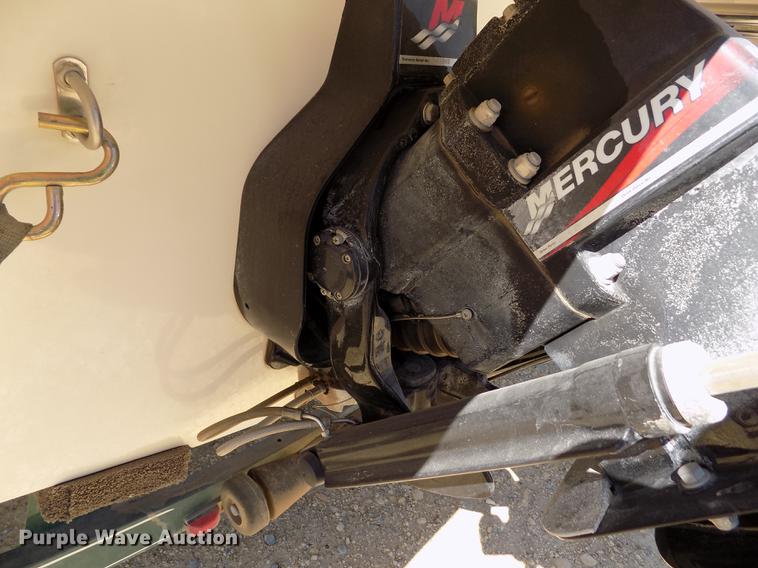 image for item DE1176 2004 Tahoe Q7 boat with trailer