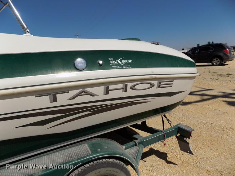 image for item DE1176 2004 Tahoe Q7 boat with trailer