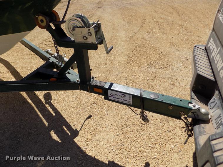 image for item DE1176 2004 Tahoe Q7 boat with trailer