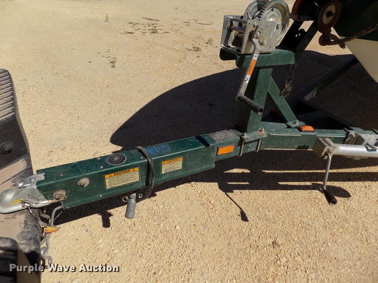 image for item DE1176 2004 Tahoe Q7 boat with trailer