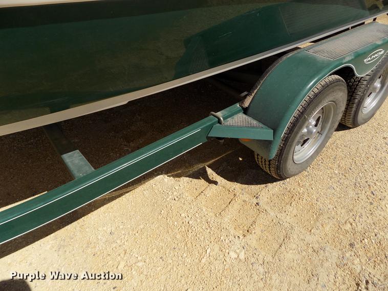 image for item DE1176 2004 Tahoe Q7 boat with trailer