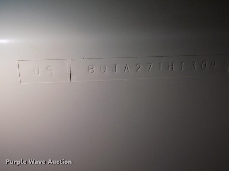 image for item DE1176 2004 Tahoe Q7 boat with trailer