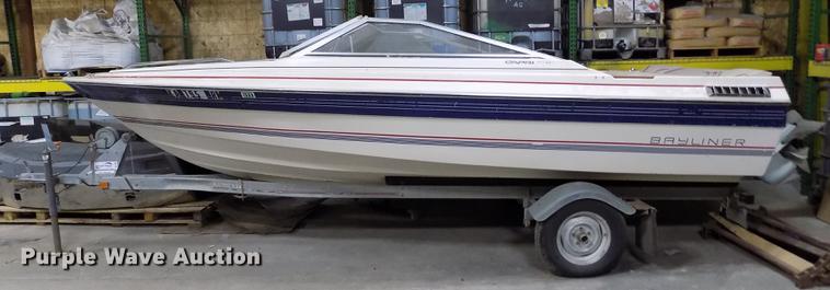 image for item DE1186 1985 Bayliner Capri boat with trailer