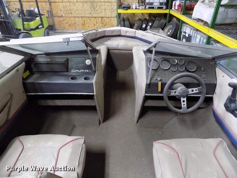 image for item DE1186 1985 Bayliner Capri boat with trailer