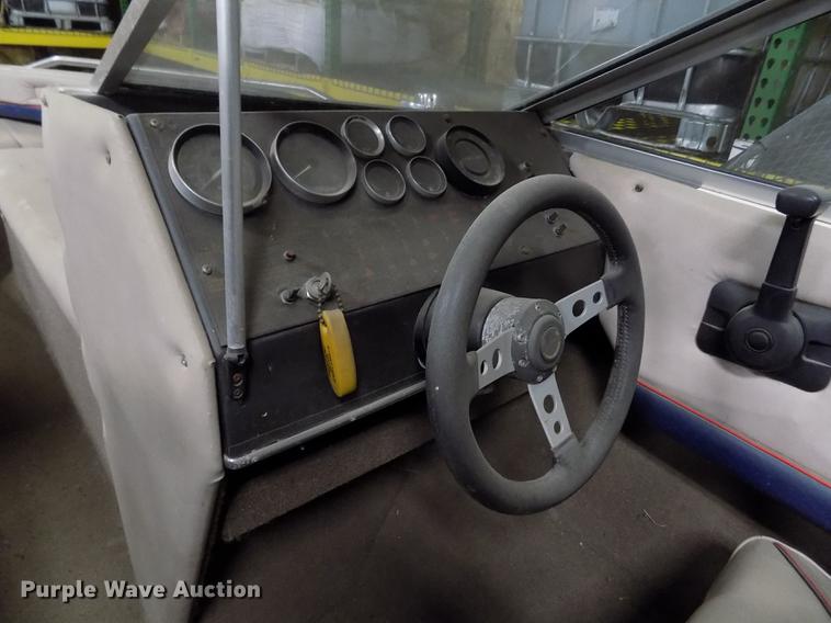 image for item DE1186 1985 Bayliner Capri boat with trailer