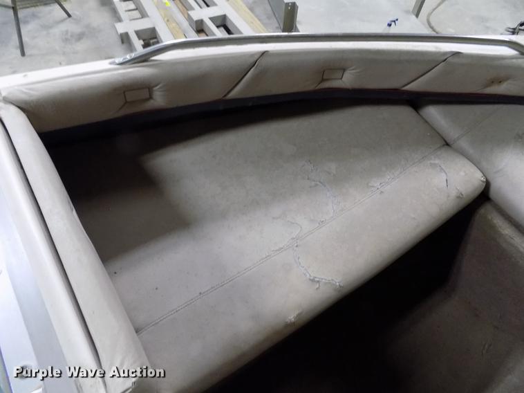 image for item DE1186 1985 Bayliner Capri boat with trailer