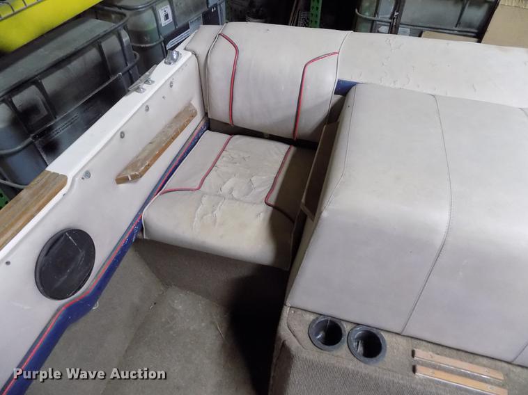 image for item DE1186 1985 Bayliner Capri boat with trailer