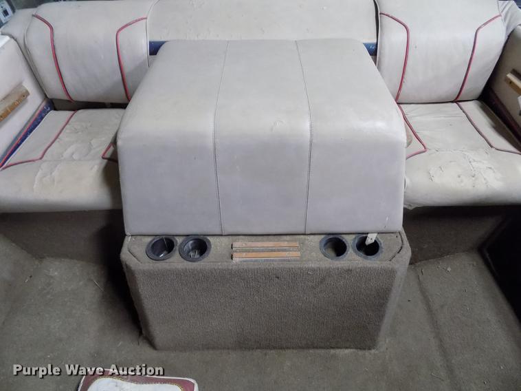 image for item DE1186 1985 Bayliner Capri boat with trailer