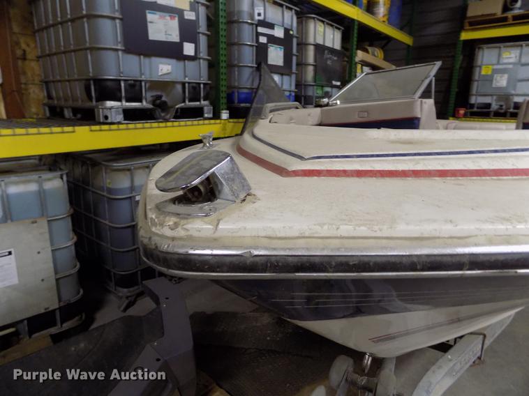 image for item DE1186 1985 Bayliner Capri boat with trailer