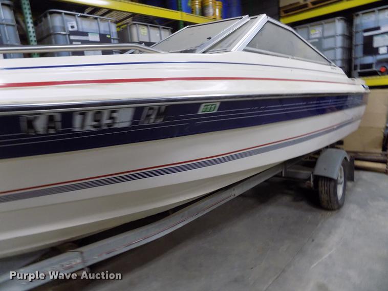 image for item DE1186 1985 Bayliner Capri boat with trailer