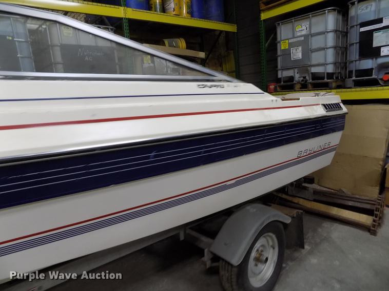 image for item DE1186 1985 Bayliner Capri boat with trailer