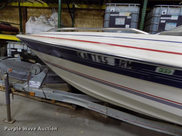 image for item DE1186 1985 Bayliner Capri boat with trailer