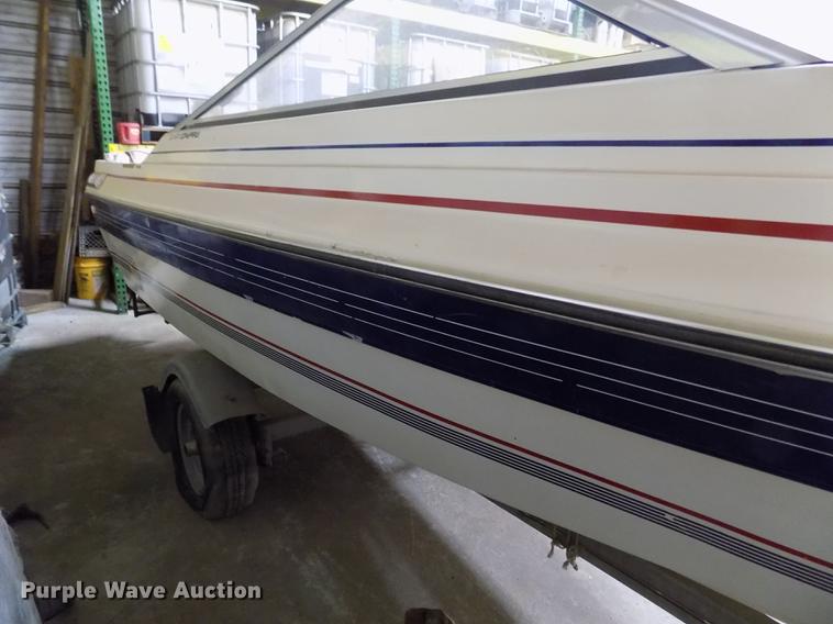 image for item DE1186 1985 Bayliner Capri boat with trailer