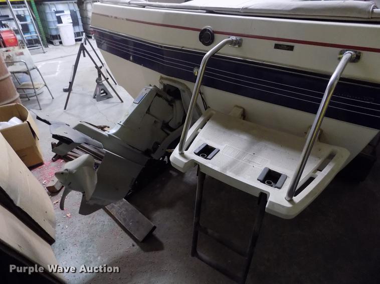 image for item DE1186 1985 Bayliner Capri boat with trailer