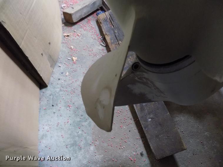 image for item DE1186 1985 Bayliner Capri boat with trailer