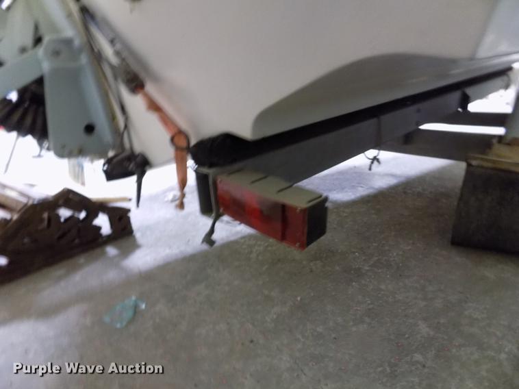 image for item DE1186 1985 Bayliner Capri boat with trailer