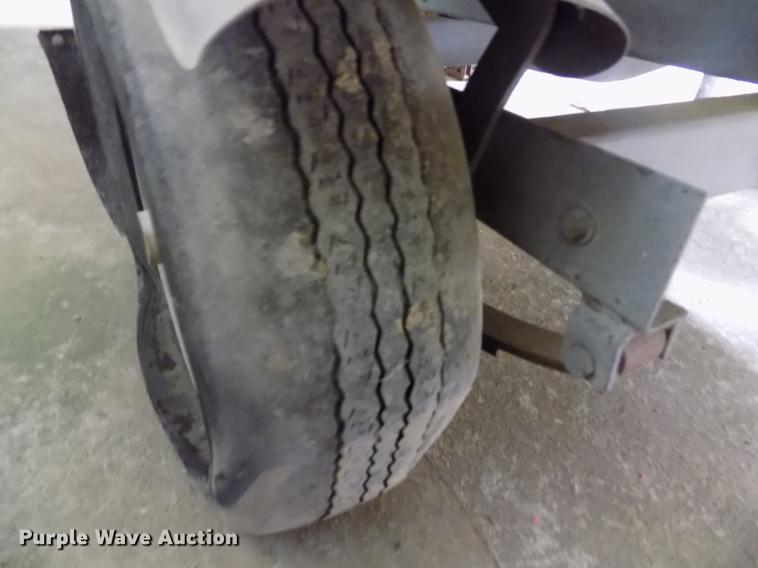 image for item DE1186 1985 Bayliner Capri boat with trailer